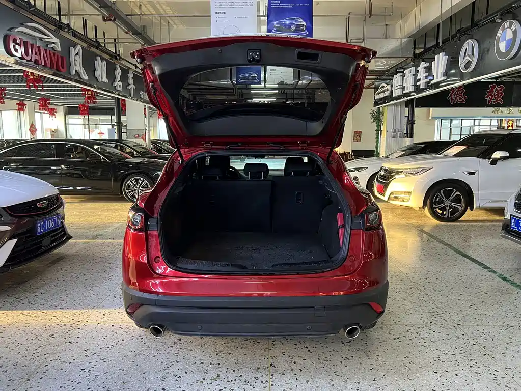 Mazda CX-4 2021 2.0L automatic two-wheel drive Blue Sky Vitality Edition купить на сайте DeffCars