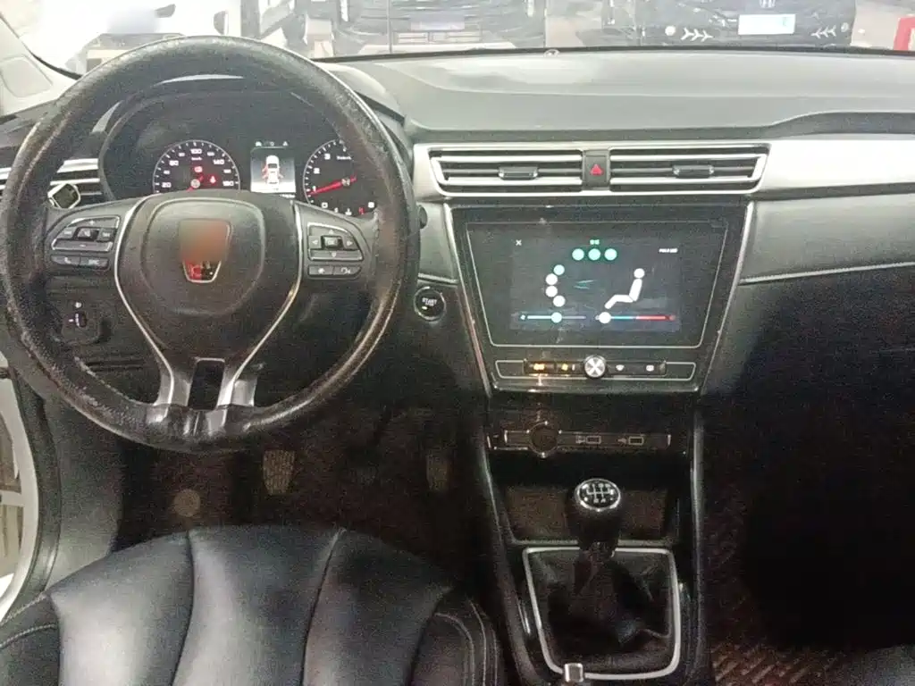 ROEWE i5 2020 1.5L Manual 4G Internet Leading Edition купить на сайте DeffCars