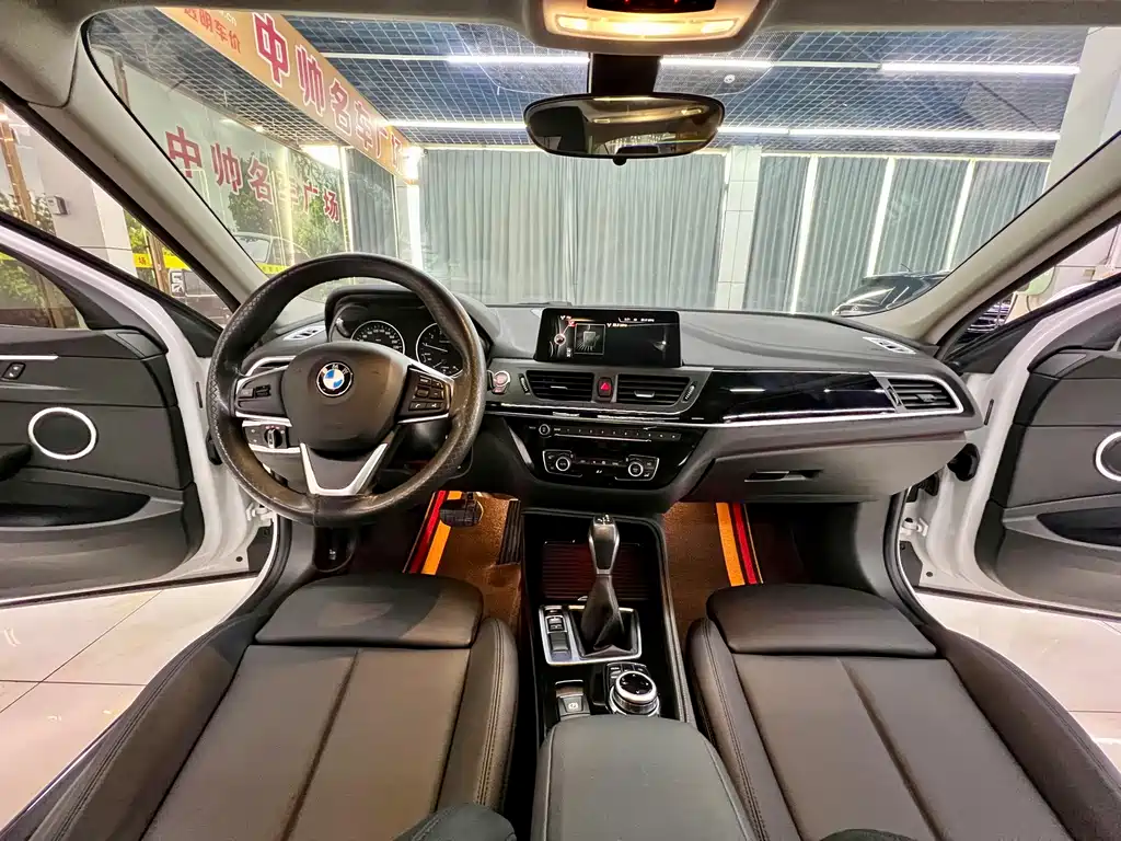 BMW 1 Series 2017 118i Design Package купить на сайте DeffCars