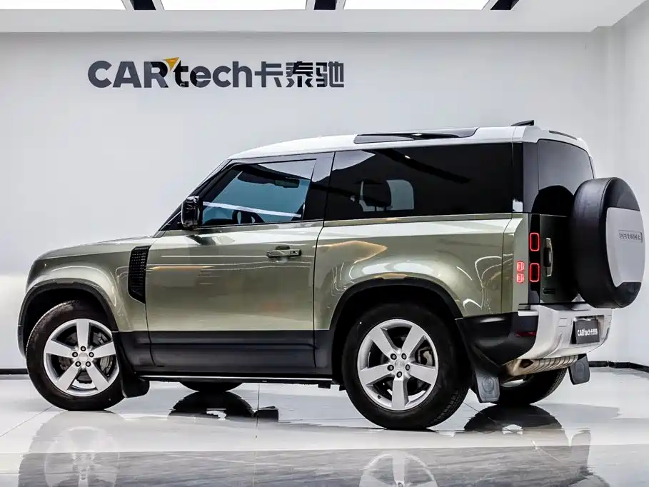 Land Rover Defender 2021 90 P400 Classic Reissue купить на сайте DeffCars