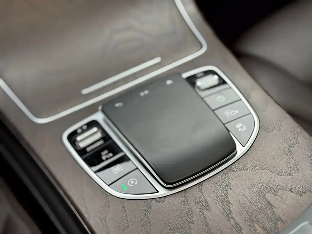 Mercedes-Benz GLC 2020 facelift GLC 300 L 4MATIC dynamic купить на сайте DeffCars