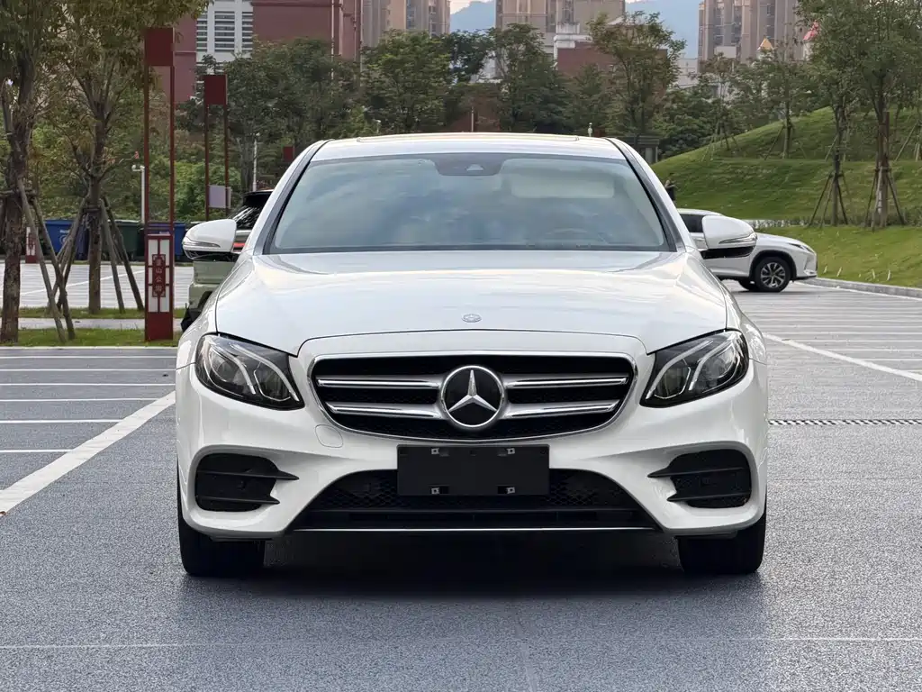 Mercedes-Benz E-Class 2016 E 300 L Sporty and Stylish купить на сайте DeffCars