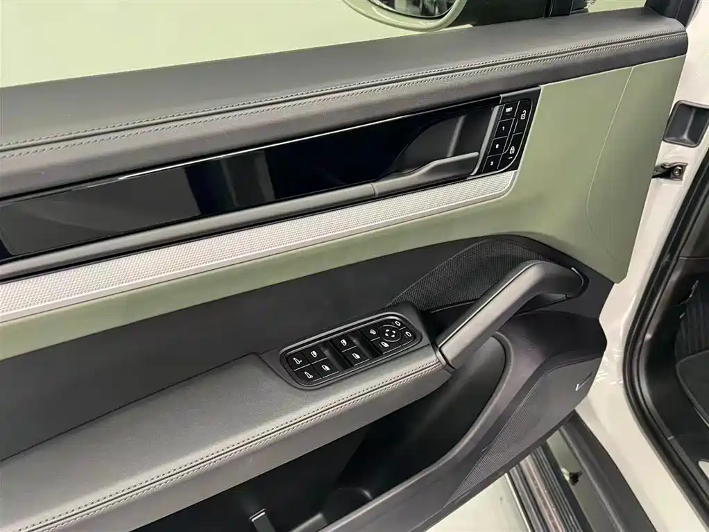 Cayenne 2024 Cayenne 3.0T купить на сайте DeffCars