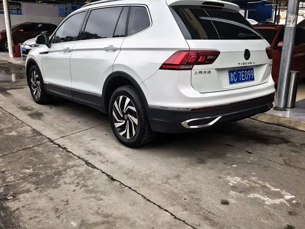 Tiguan L 2023 300TSI automatic two-wheel drive smart version купить на сайте DeffCars