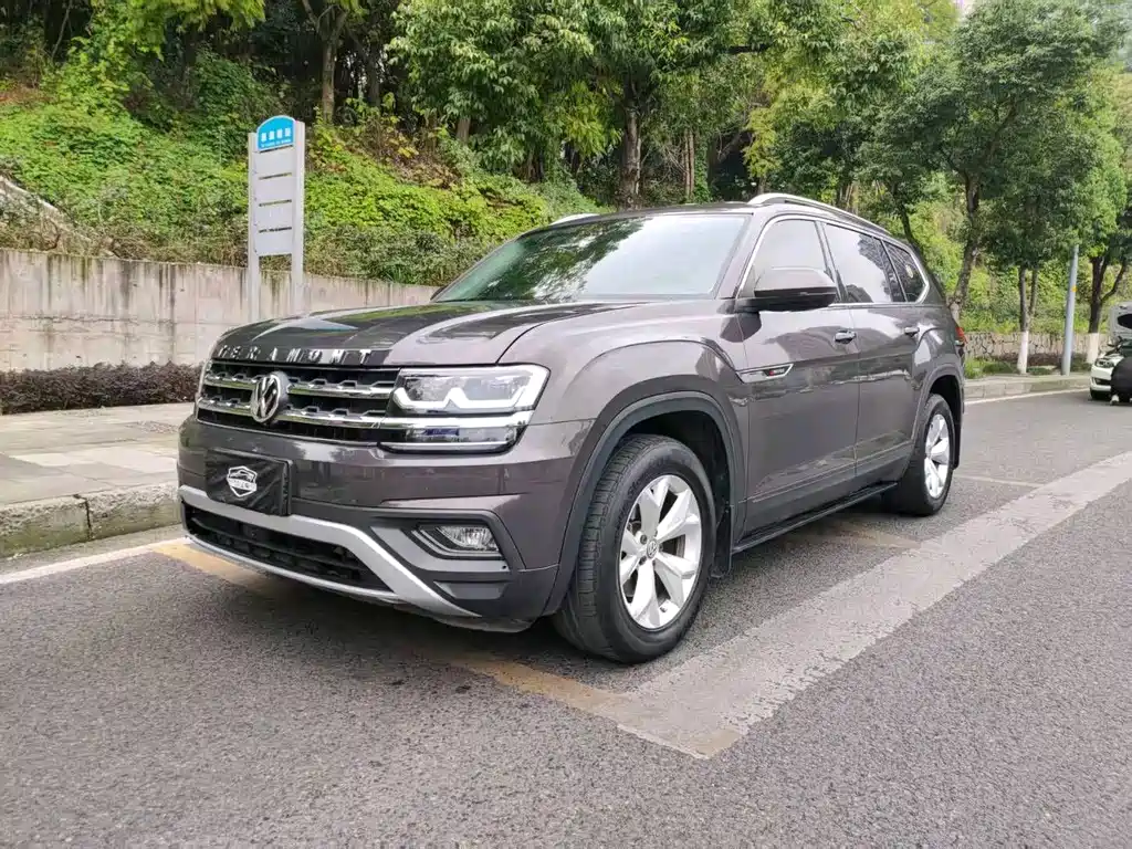Touron 2019 380TSI four-wheel drive comfort version National VI купить на сайте DeffCars