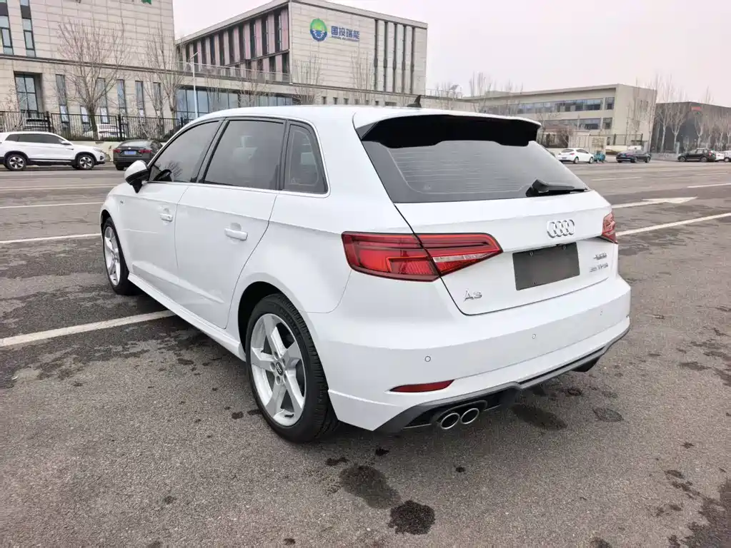 Audi A3 2020 Sportback 35 TFSI Fashion Type National VI купить на сайте DeffCars