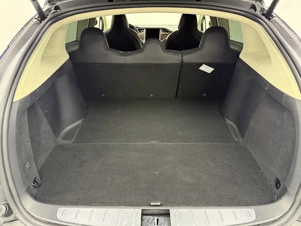 Model X 2017 Model X 100D Long Range Edition купить на сайте DeffCars