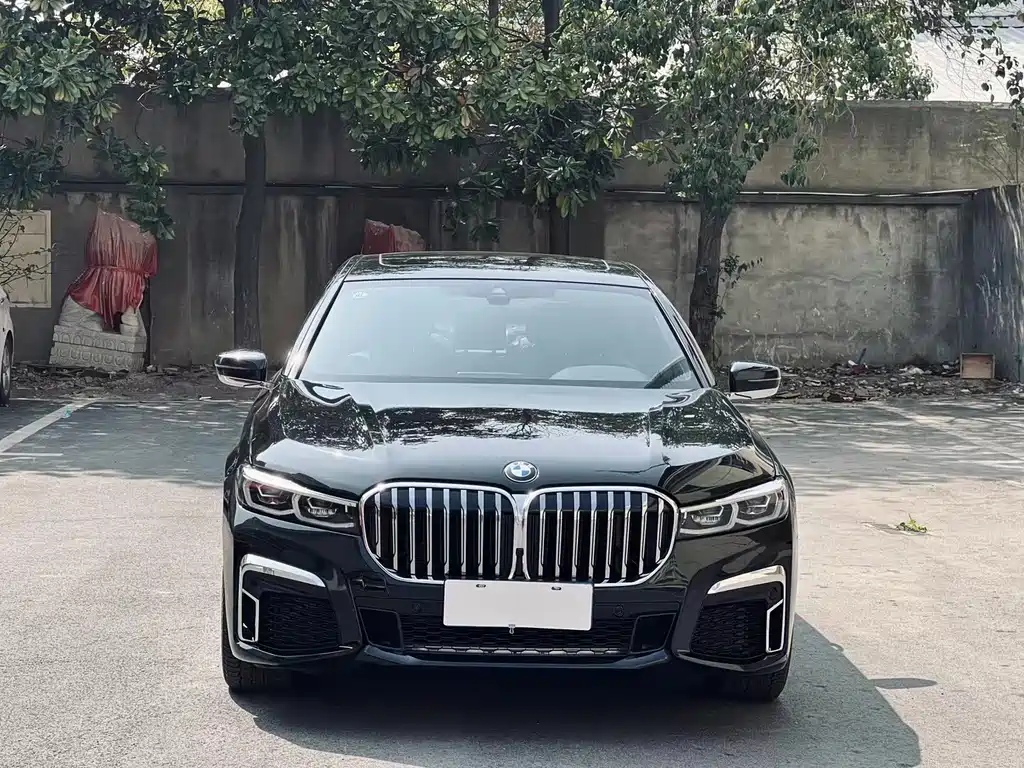 BMW 7 Series 2021 730Li M Sports Package купить на сайте DeffCars