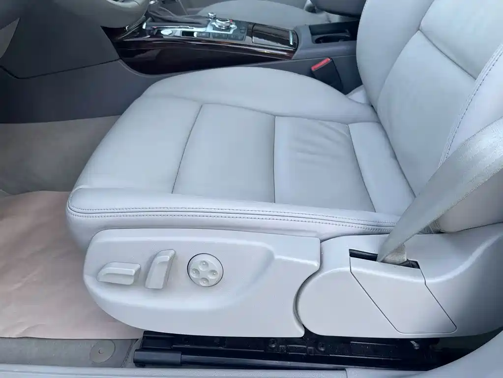 Audi A6L 2010 2.4L luxury model купить на сайте DeffCars