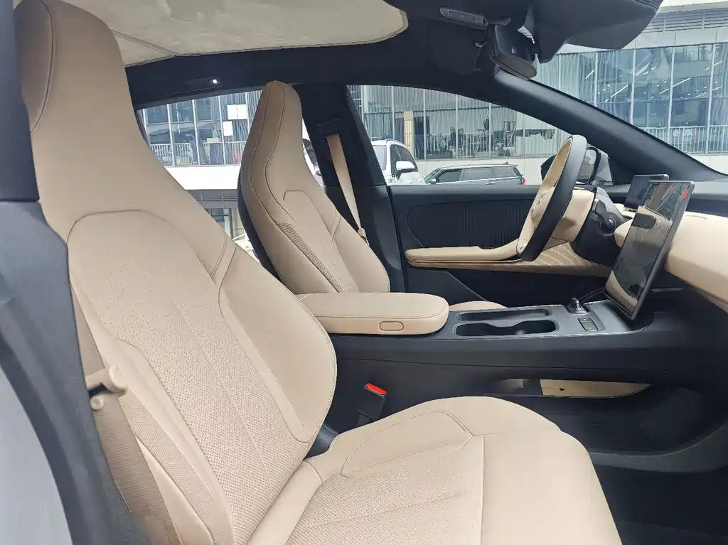 NIO ET5T 2024 model 75kWh Touring купить на сайте DeffCars