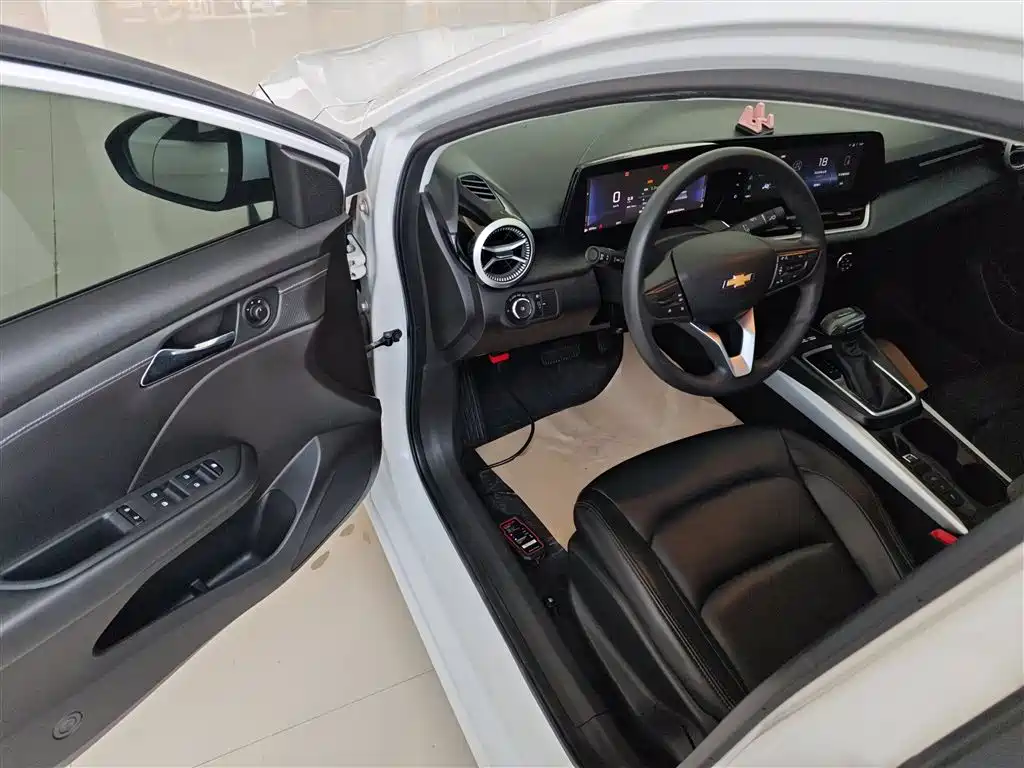Cruze 2023 1.5L dual-clutch enjoyment version купить на сайте DeffCars