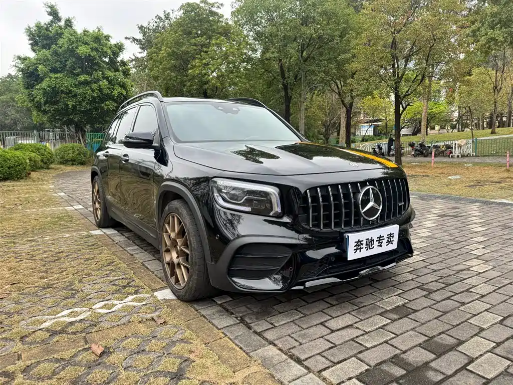 Mercedes-Benz GLB AMG 2022 AMG GLB 35 4MATIC купить на сайте DeffCars
