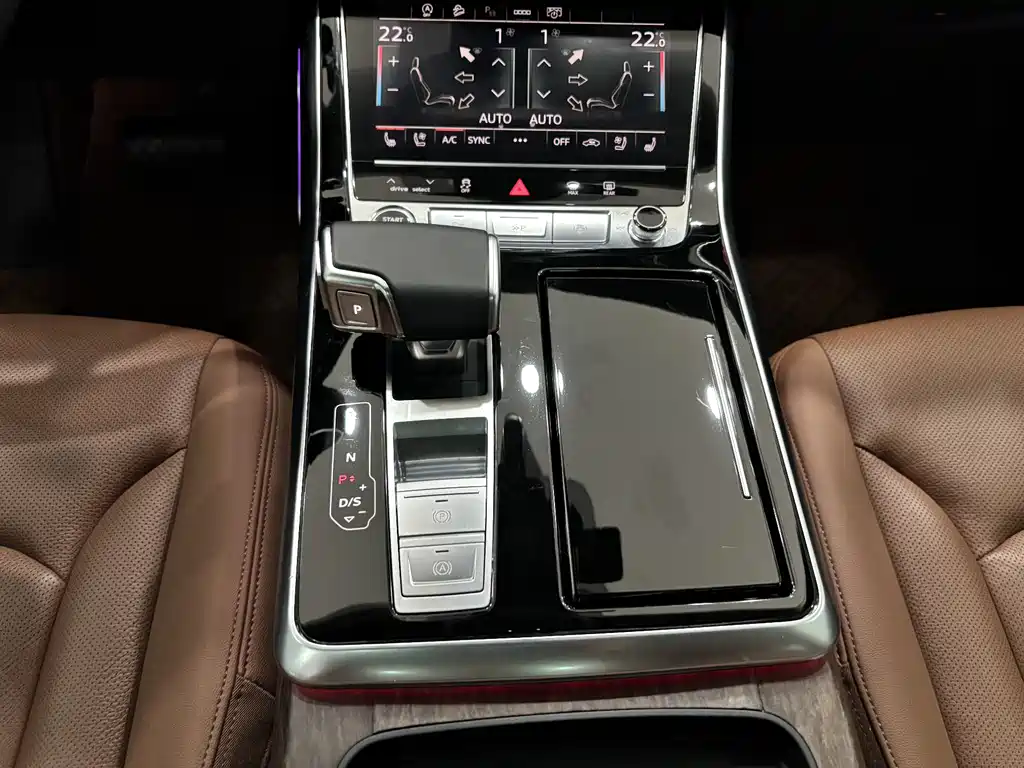 Audi Q7 2022 55 TFSI quattro S line sports купить на сайте DeffCars
