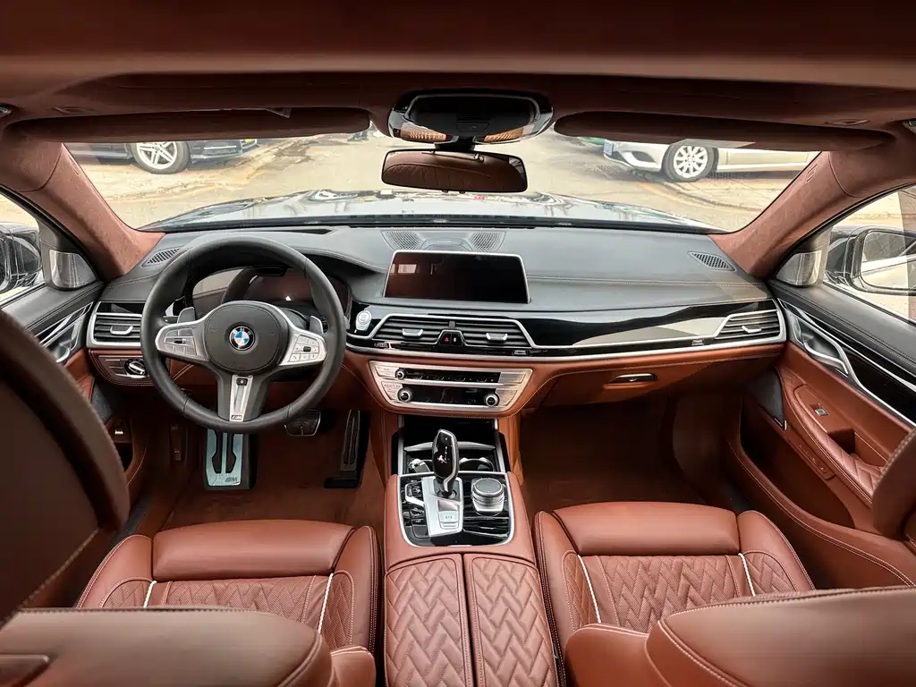BMW 7 Series 2019 740Li xDrive Executive M Sports Package купить на сайте DeffCars