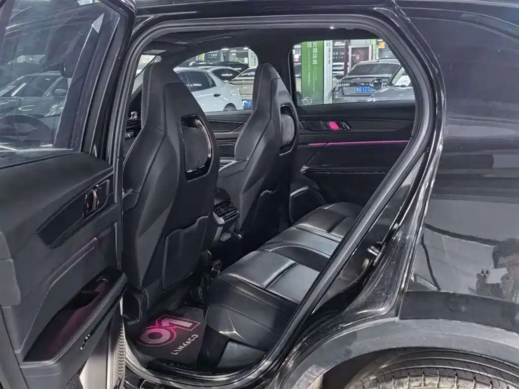 Lynk & Co 01 2023 1.5TD EM-F PM купить на сайте DeffCars