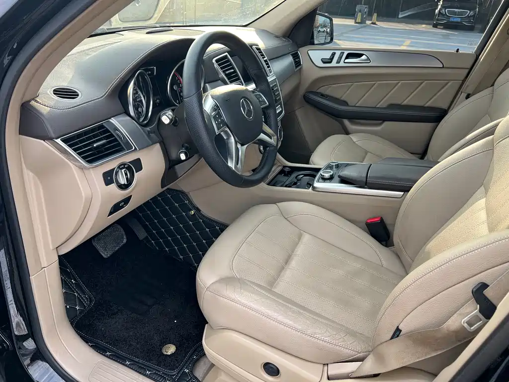 Mercedes-Benz GL Class 2015 GL 400 4MATIC Dynamic купить на сайте DeffCars