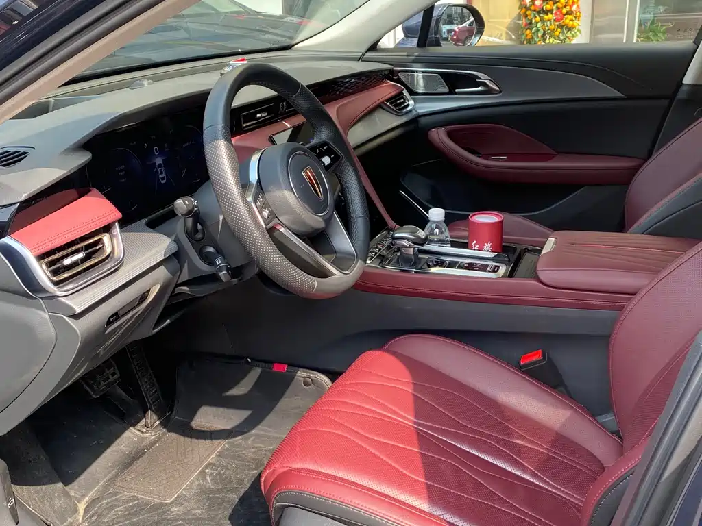 Hongqi H5 2024 2.0T automatic smart connected flag version купить на сайте DeffCars
