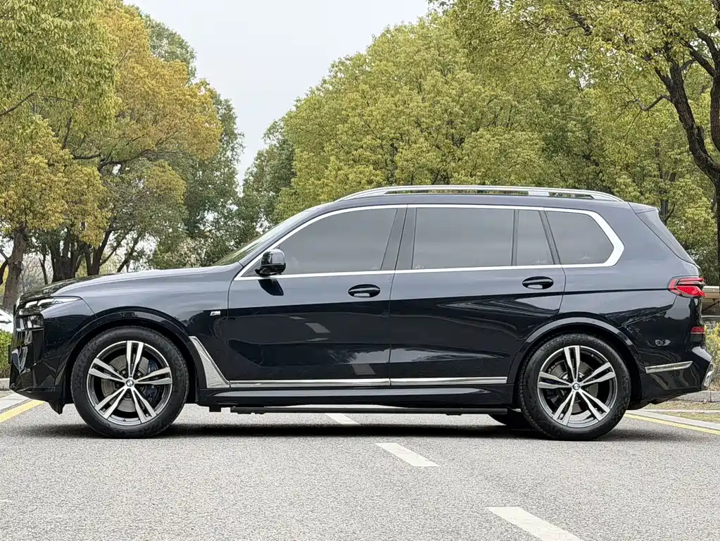 BMW X7 2024 xDrive40i Exclusive M Sports Package купить на сайте DeffCars