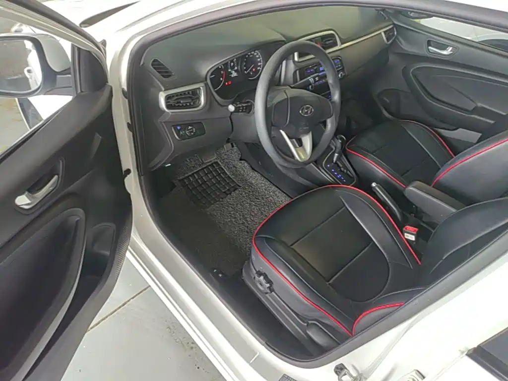 Reina 2017 1.4L automatic jump version, National VI купить на сайте DeffCars
