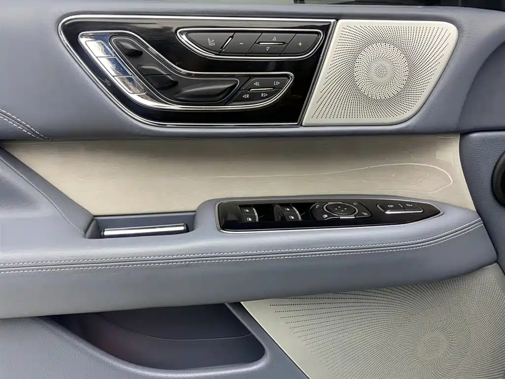 Navigator 2020 3.5T President Series купить на сайте DeffCars