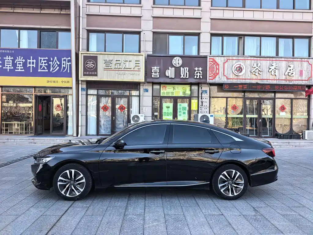 Accord 2022 Sharp Hybrid 2.0L Sharp Collar Edition купить на сайте DeffCars