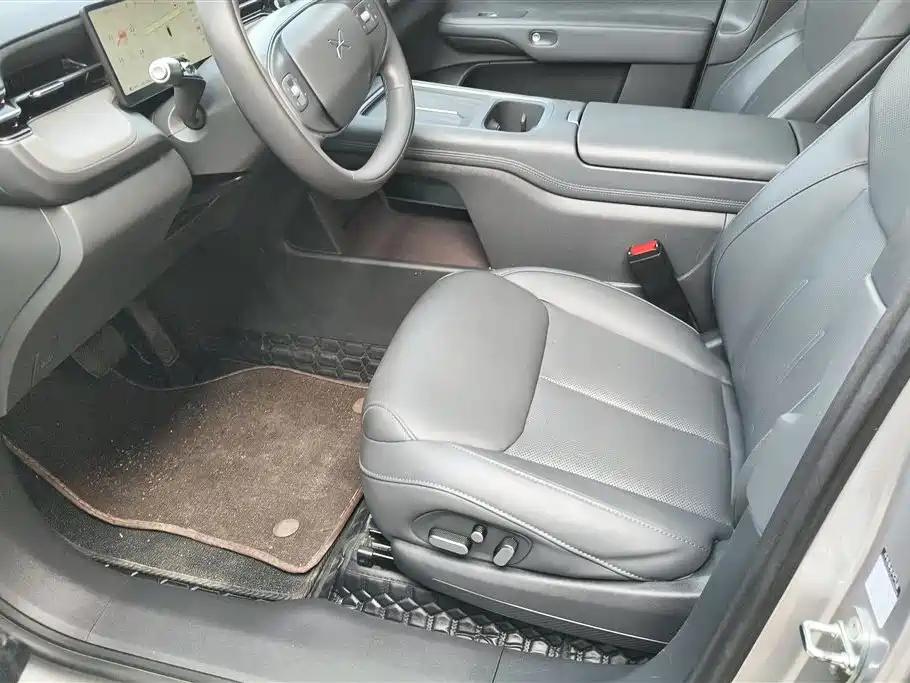 Xpeng G6 2025 model 625 long battery life Max flagship version купить на сайте DeffCars