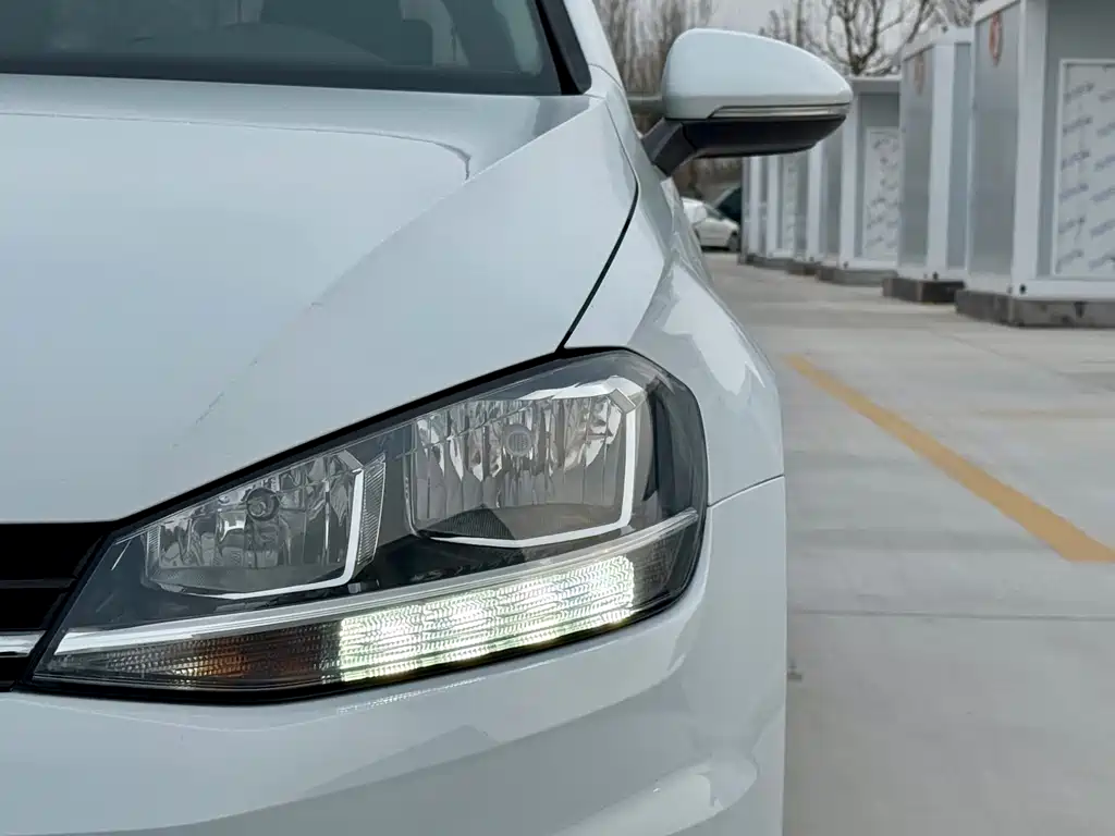 Golf 2020 Beloved Edition 200TSI DSG Comfort Type купить на сайте DeffCars