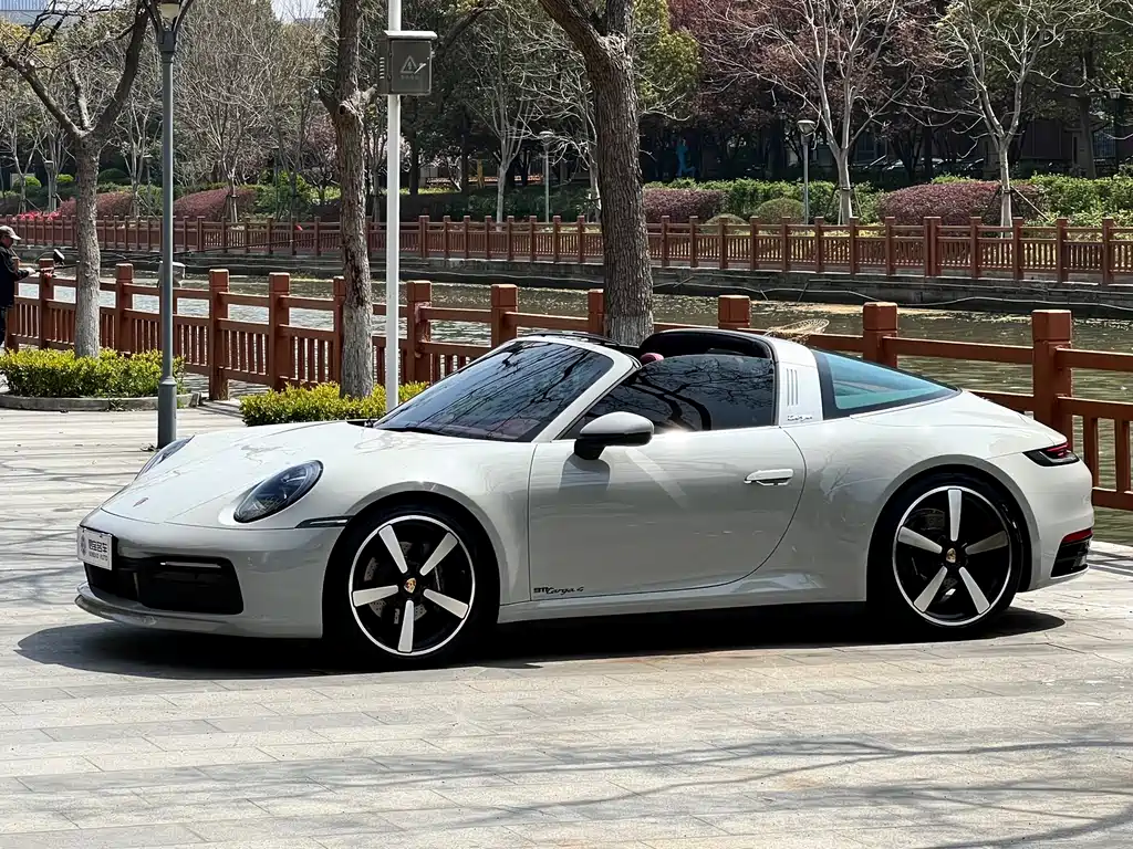 Porsche 911 2020 Targa 4 3.0T купить на сайте DeffCars
