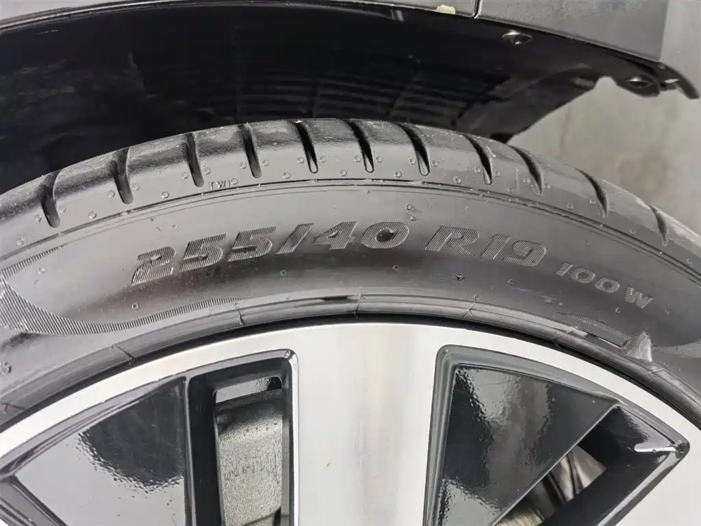 Volvo S90 plug-in hybrid 2024 plug-in hybrid four-wheel drive long range Zhiya luxury version купить на сайте DeffCars