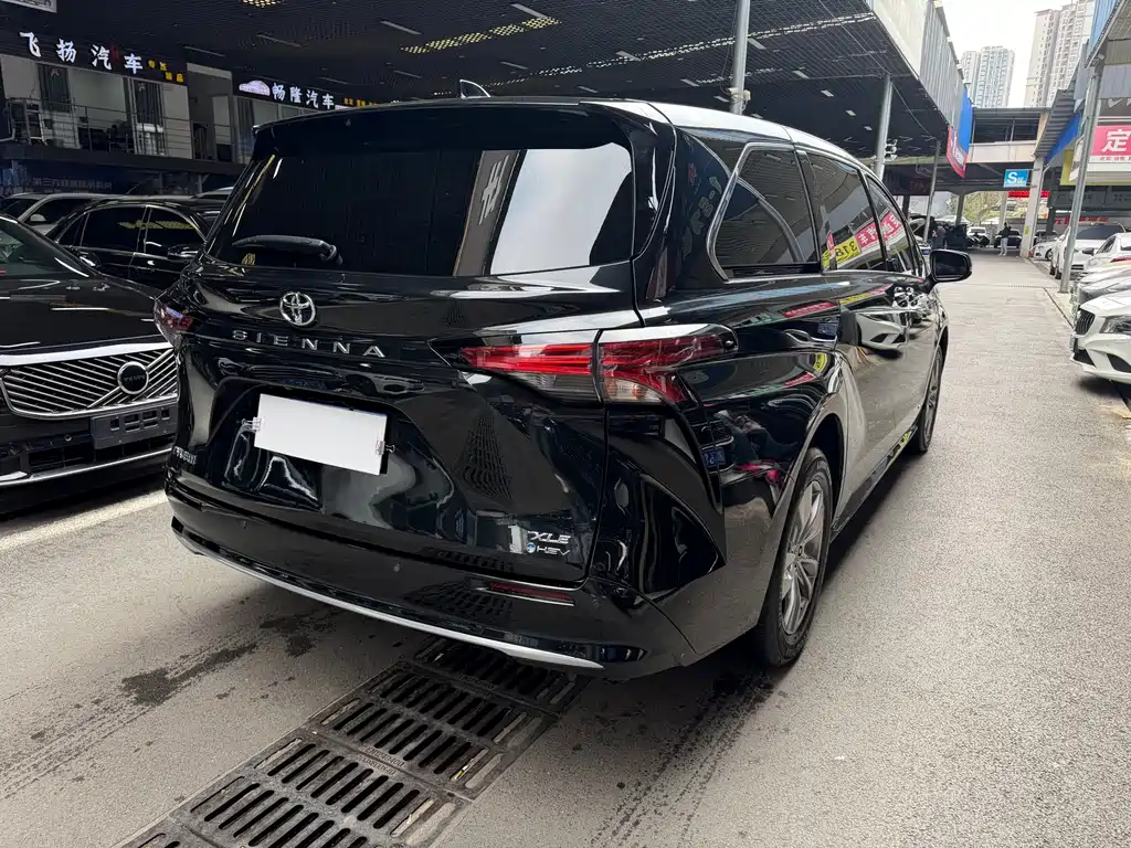 SIENNA 2024 2.5L Hybrid Deluxe Edition купить на сайте DeffCars