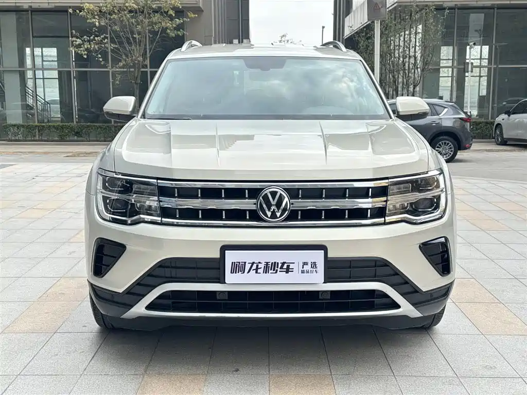 Touron 2021 380TSI four-wheel drive luxury version купить на сайте DeffCars
