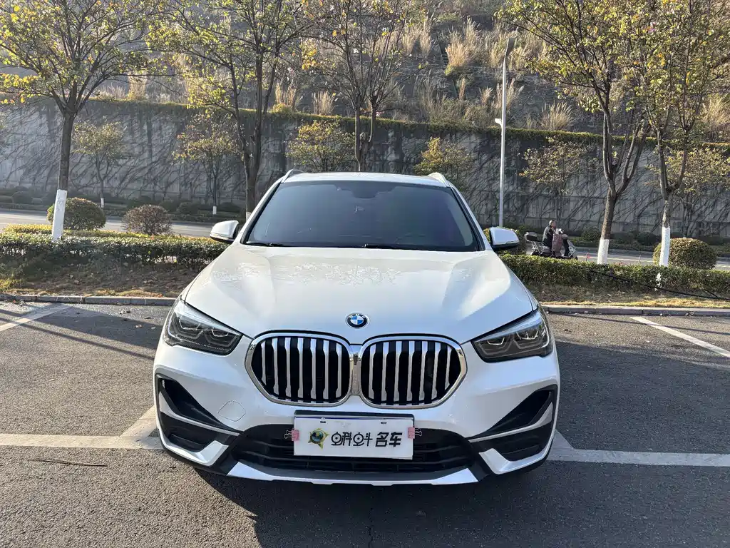 BMW X1 2020 sDrive20Li Exclusive Model купить на сайте DeffCars
