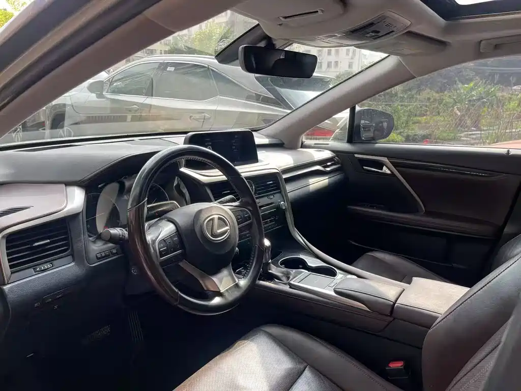 Lexus RX 2020 300 four-wheel drive elegant version National VI купить на сайте DeffCars