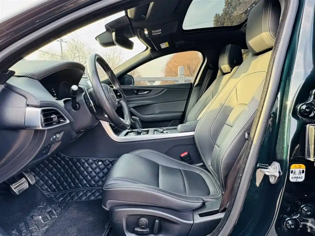 Jaguar XEL 2023 2.0T 250PS R-DYNAMIC S Advanced Sports Edition купить на сайте DeffCars
