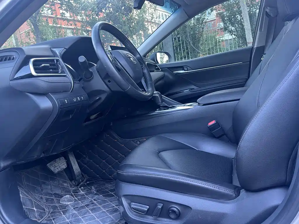 Camry 2021 2.0G Deluxe Edition купить на сайте DeffCars