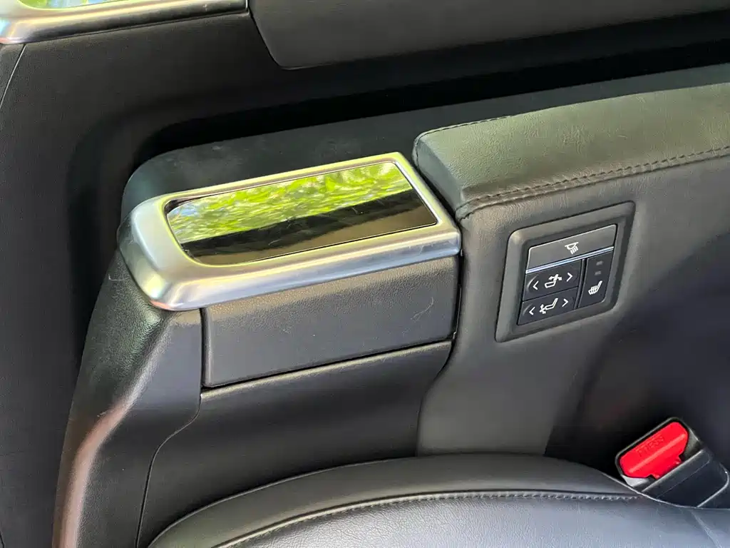 Wilfa 2019 Shuangqing 2.5L HV Deluxe Edition купить на сайте DeffCars