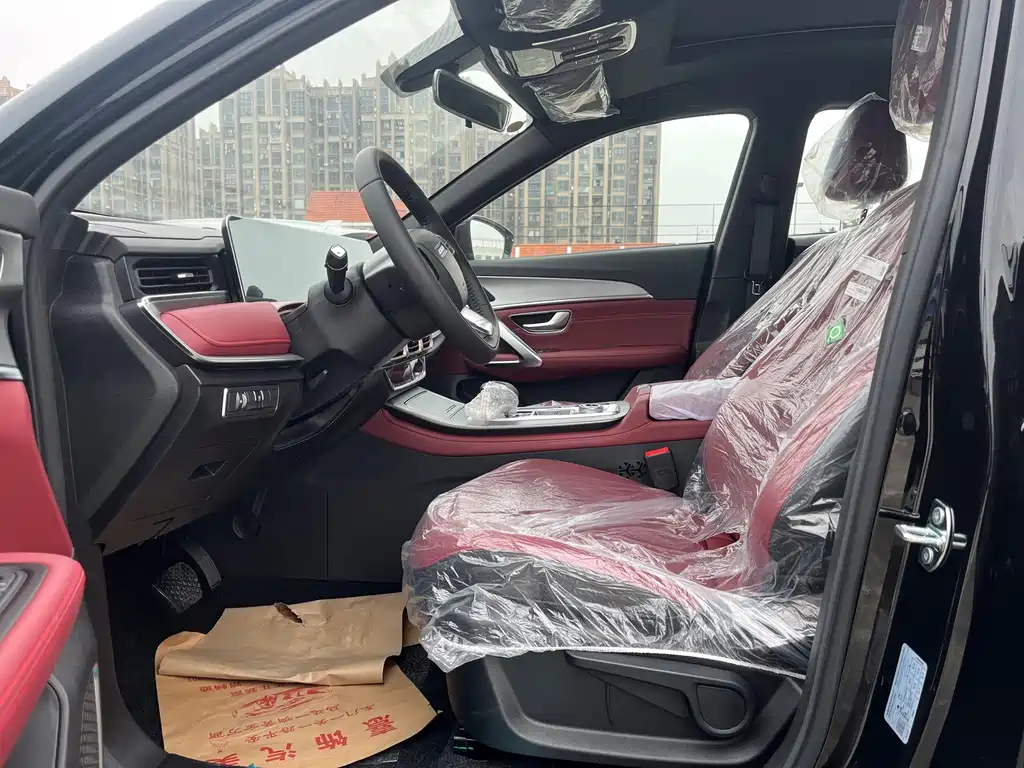 Jietu X70 PLUS 2025 Champion Edition 1.5T DCT Champion PRO 7 seats купить на сайте DeffCars