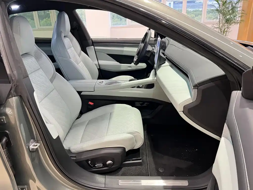 Jikrypton 001 2025 YOU version 100kWh four-wheel drive купить на сайте DeffCars