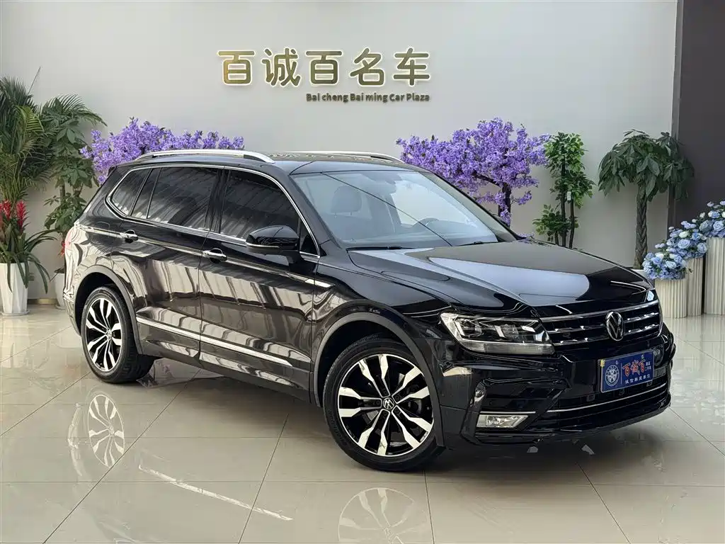 Tiguan L 2021 330TSI automatic two-wheel drive R-Line version купить на сайте DeffCars