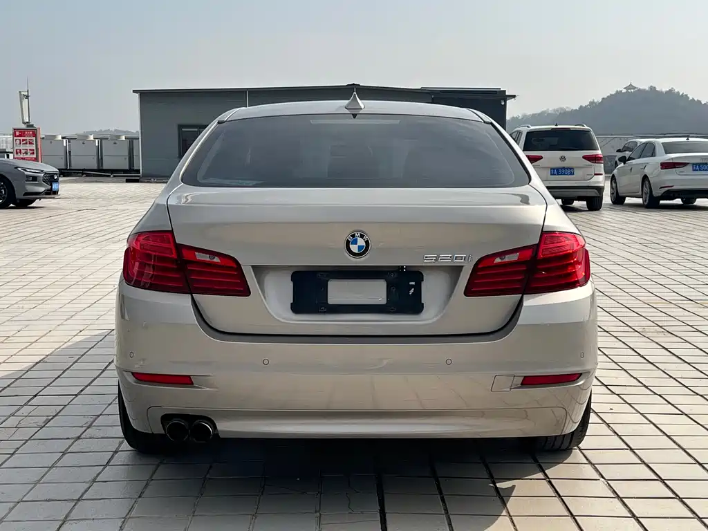 BMW 5 Series Imported 2015 520i Elegant купить на сайте DeffCars