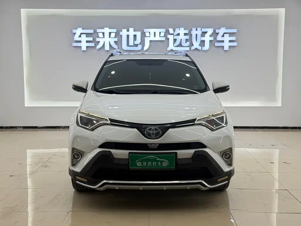 RAV4 Rongfang 2018 2.0L CVT two-wheel drive fashion X version купить на сайте DeffCars