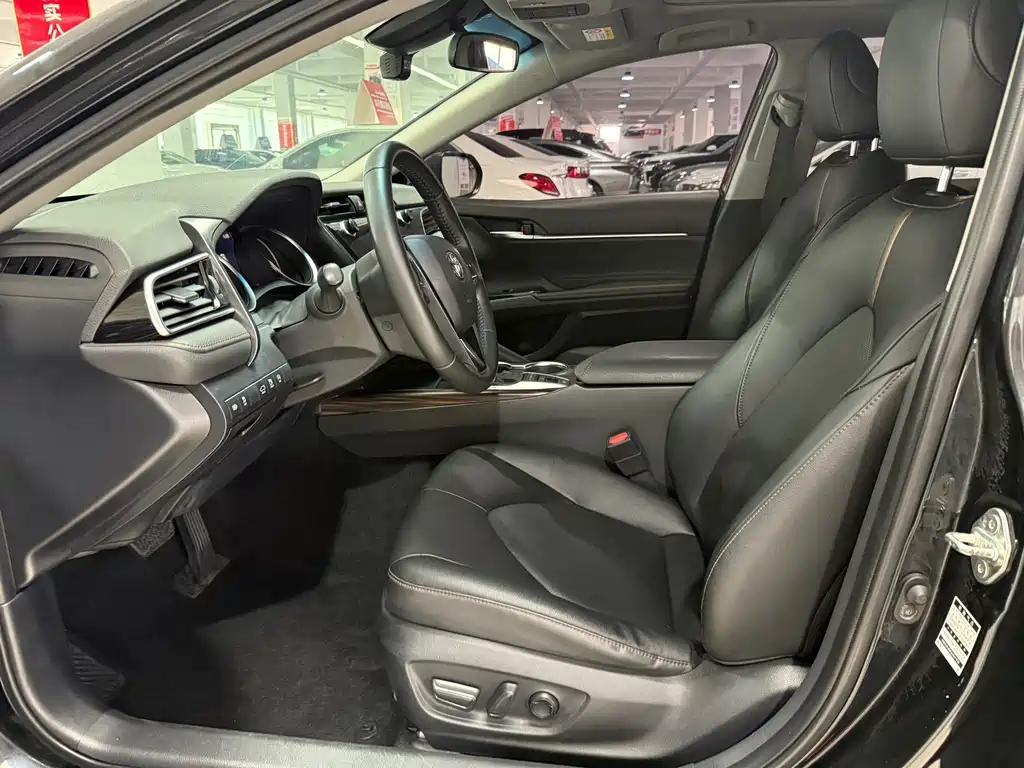 Camry 2019 2.5G Deluxe Edition National V купить на сайте DeffCars