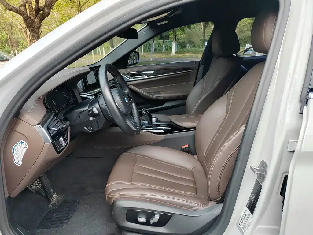 BMW 5 Series 2020 525Li M Sports Package купить на сайте DeffCars