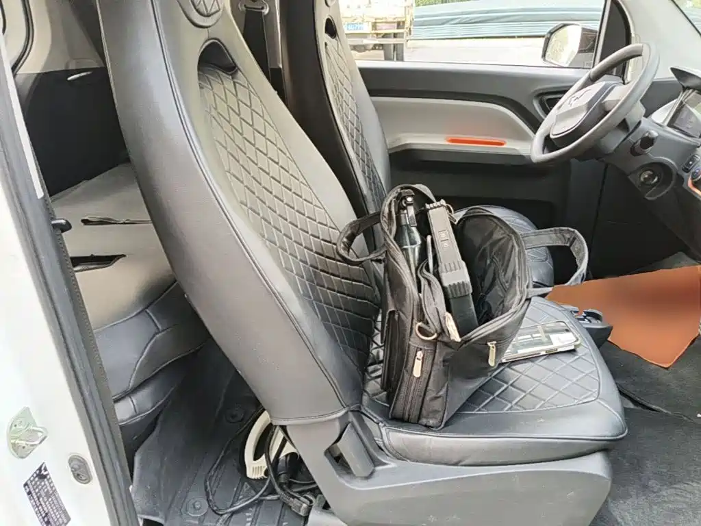 Hongguang MINIEV 2020 free model ternary lithium купить на сайте DeffCars
