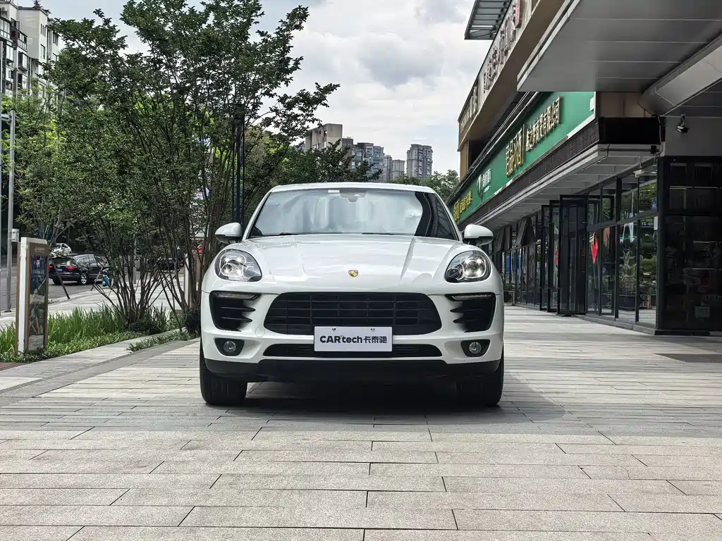 Macan 2017 Macan 2.0T купить на сайте DeffCars