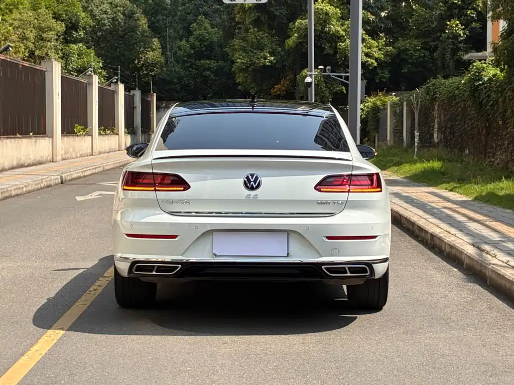 FAW-Volkswagen CC 2021 380TSI eye-catching version купить на сайте DeffCars