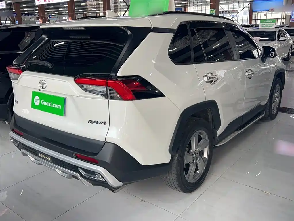 RAV4 Rongfang 2020 2.0L CVT two-wheel drive fashion PLUS version купить на сайте DeffCars