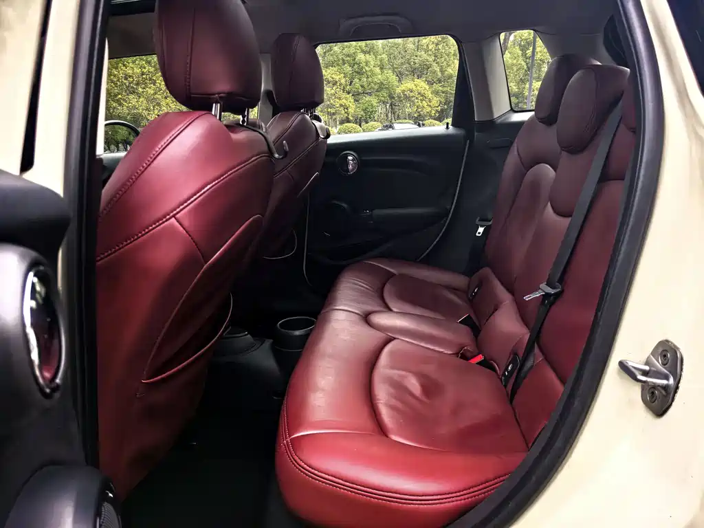 MINI 2018 1.5T COOPER Color Commemorative Edition Five-Door Edition купить на сайте DeffCars