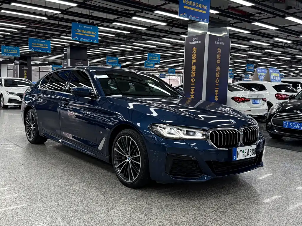 BMW 5 Series 2021 530Li Leading M Sports Package купить на сайте DeffCars