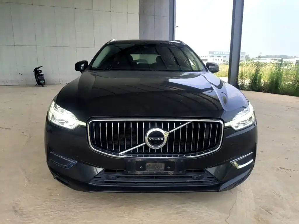 Volvo XC60 2019 T5 4WD Zhiyi Edition National VI купить на сайте DeffCars